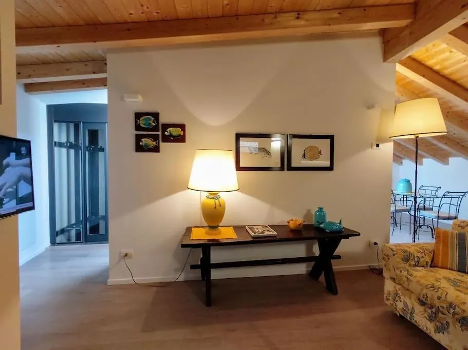 Апартаменты Casa Larius Комо 0*,  Италия